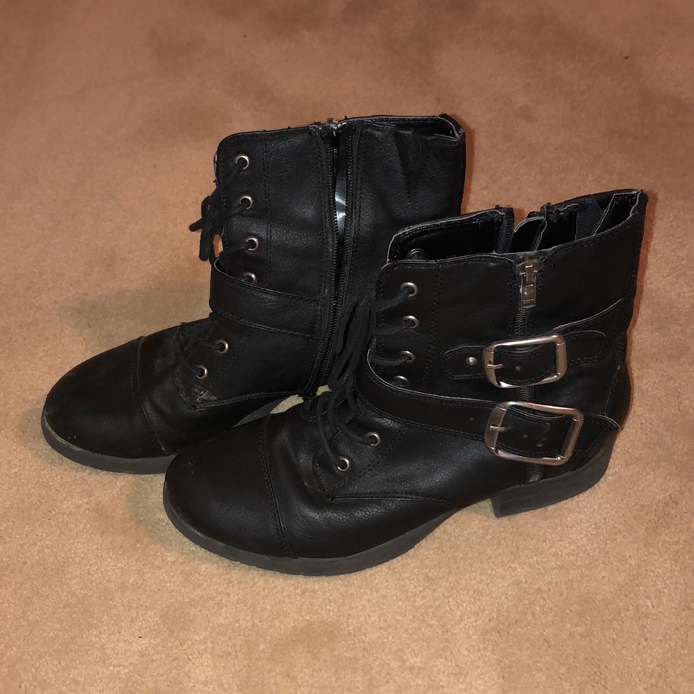 White mountain black combat boots